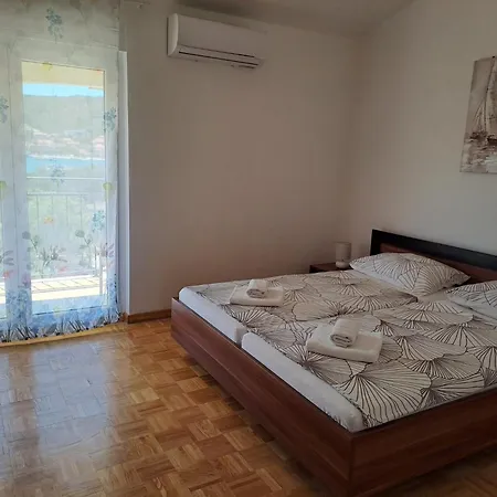 Neli Vinišće