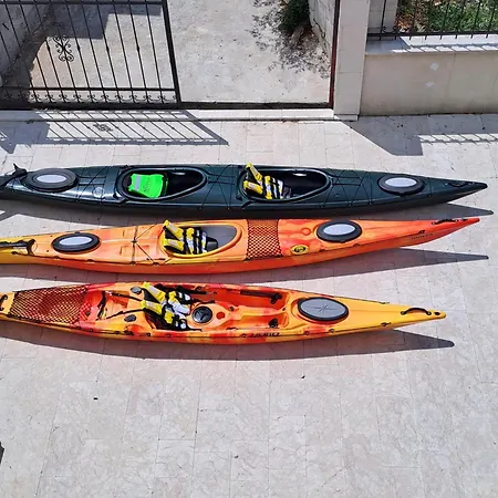 Neli Lägenhetshotell 3*