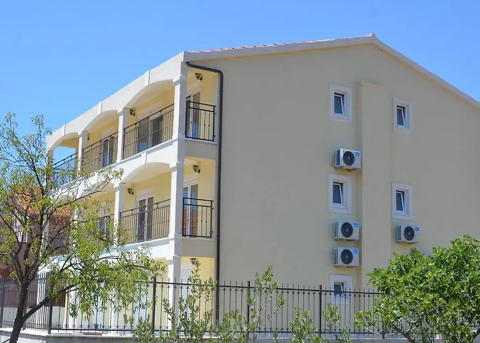 Neli Vinišće