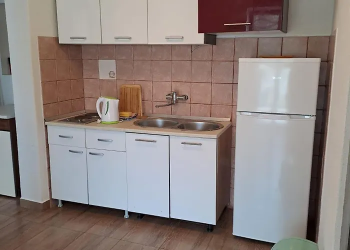 Apartahotel Neli 3*