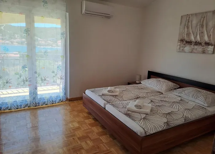 Neli Vinišće