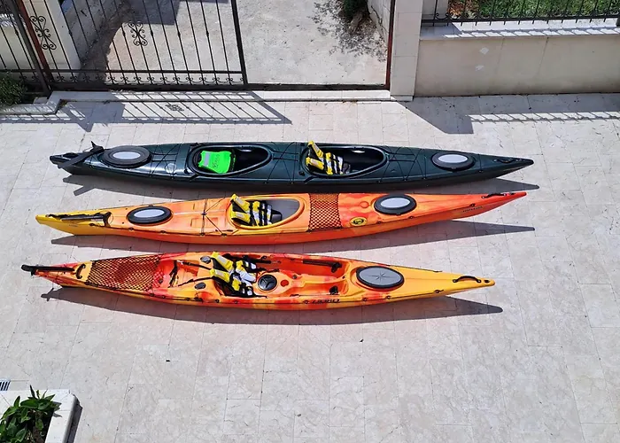 Neli Apartahotel 3*